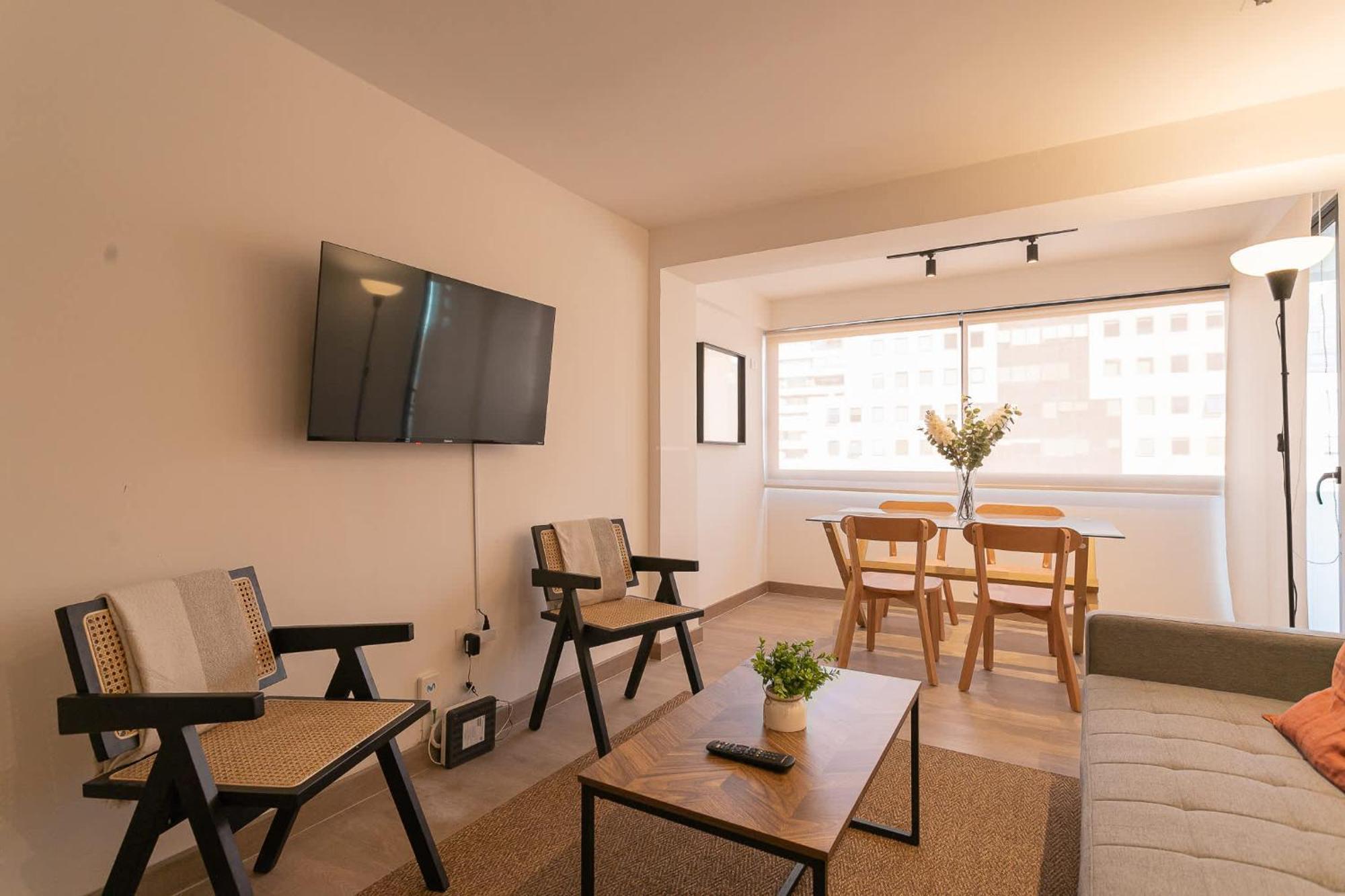 Elegant 2br Experience Condes In Style