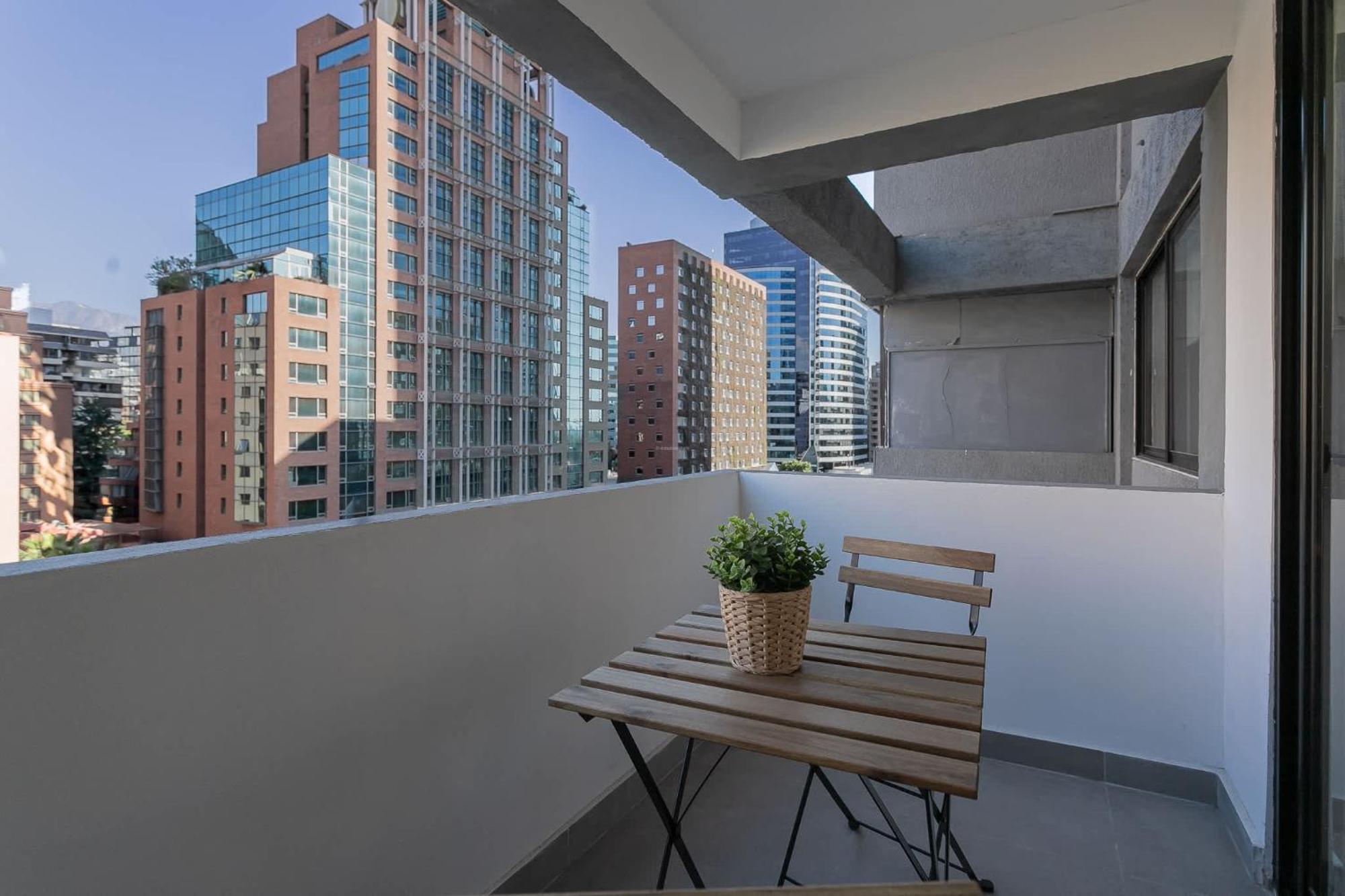 Elegant 2br Experience Condes In Style